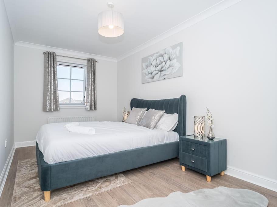 Luxury 2Bed 2Bath Flat In City Centre- Free Parking! Apartamento Edimburgo Exterior foto